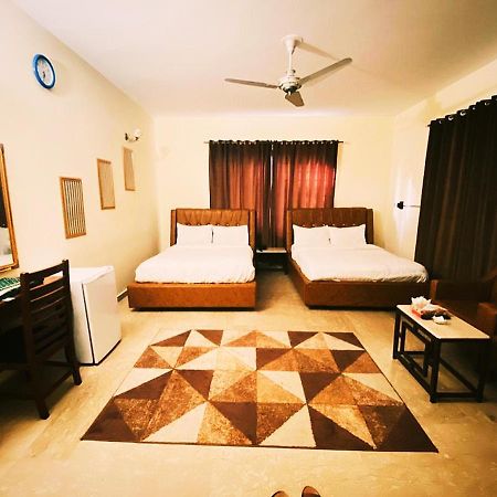 Hôtel Blue Moon Residency à Islamabad Extérieur photo