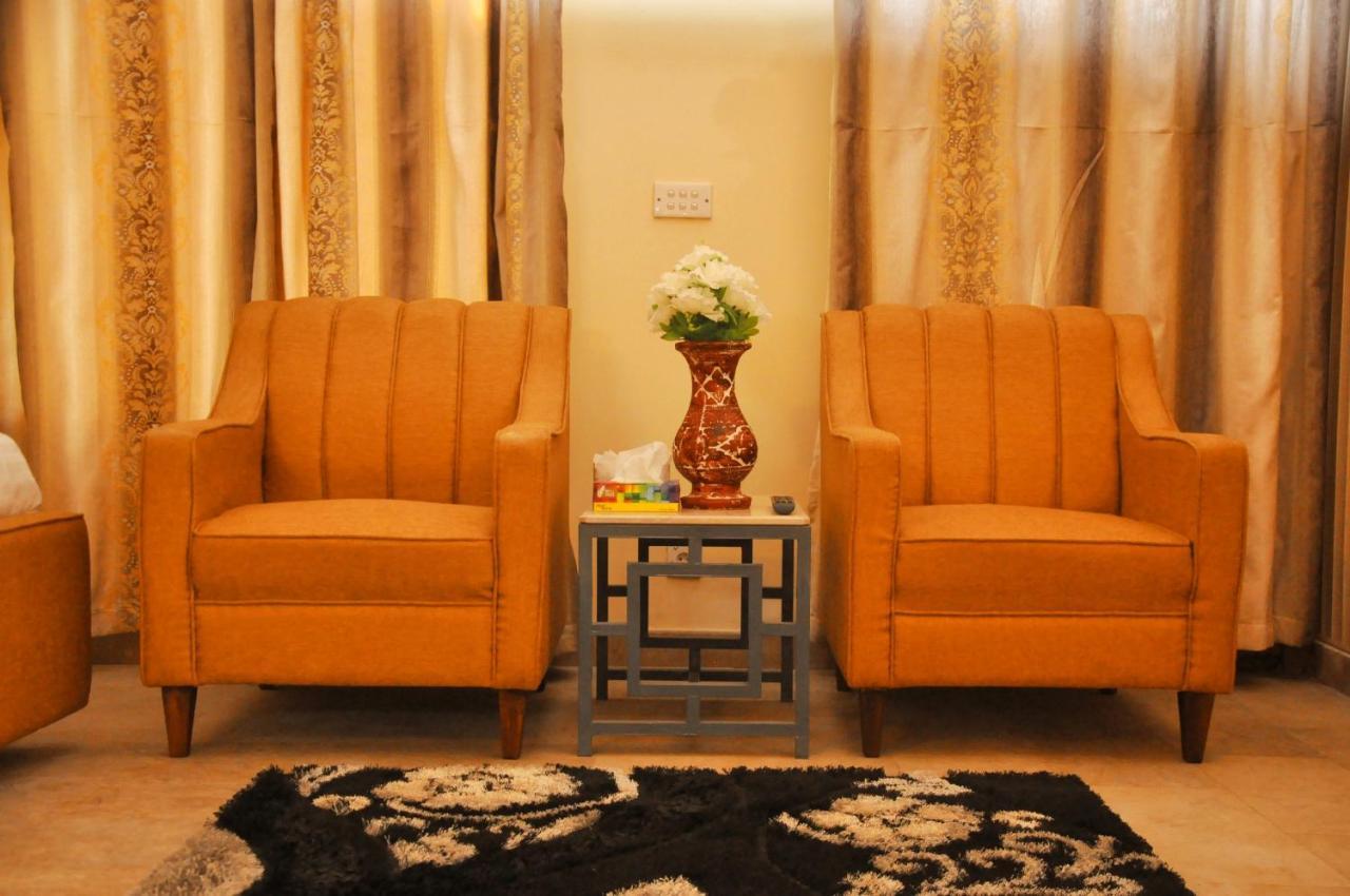 Hôtel Blue Moon Residency à Islamabad Extérieur photo