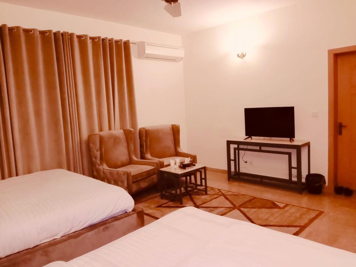 Hôtel Blue Moon Residency à Islamabad Extérieur photo