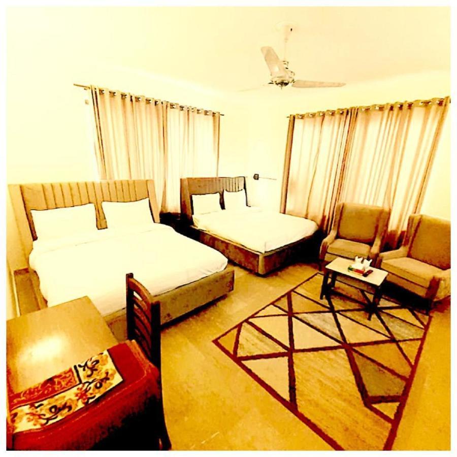 Hôtel Blue Moon Residency à Islamabad Extérieur photo