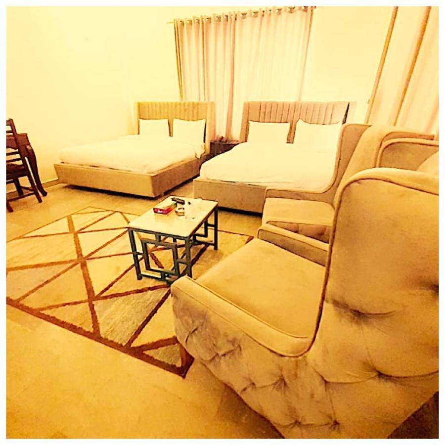 Hôtel Blue Moon Residency à Islamabad Extérieur photo